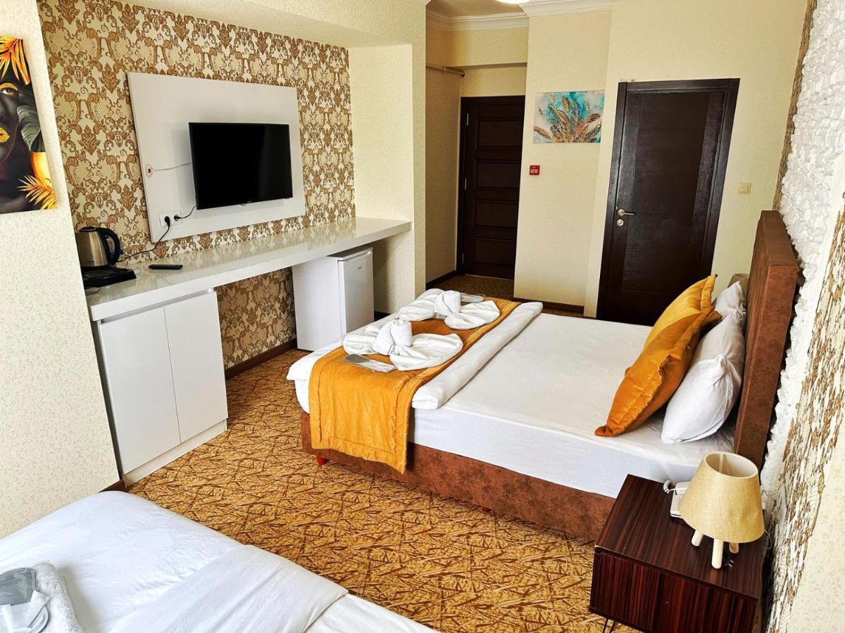 Rose Suite & Hotel 布尤切克梅奇 外观 照片